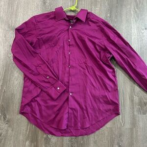Men’s button ups